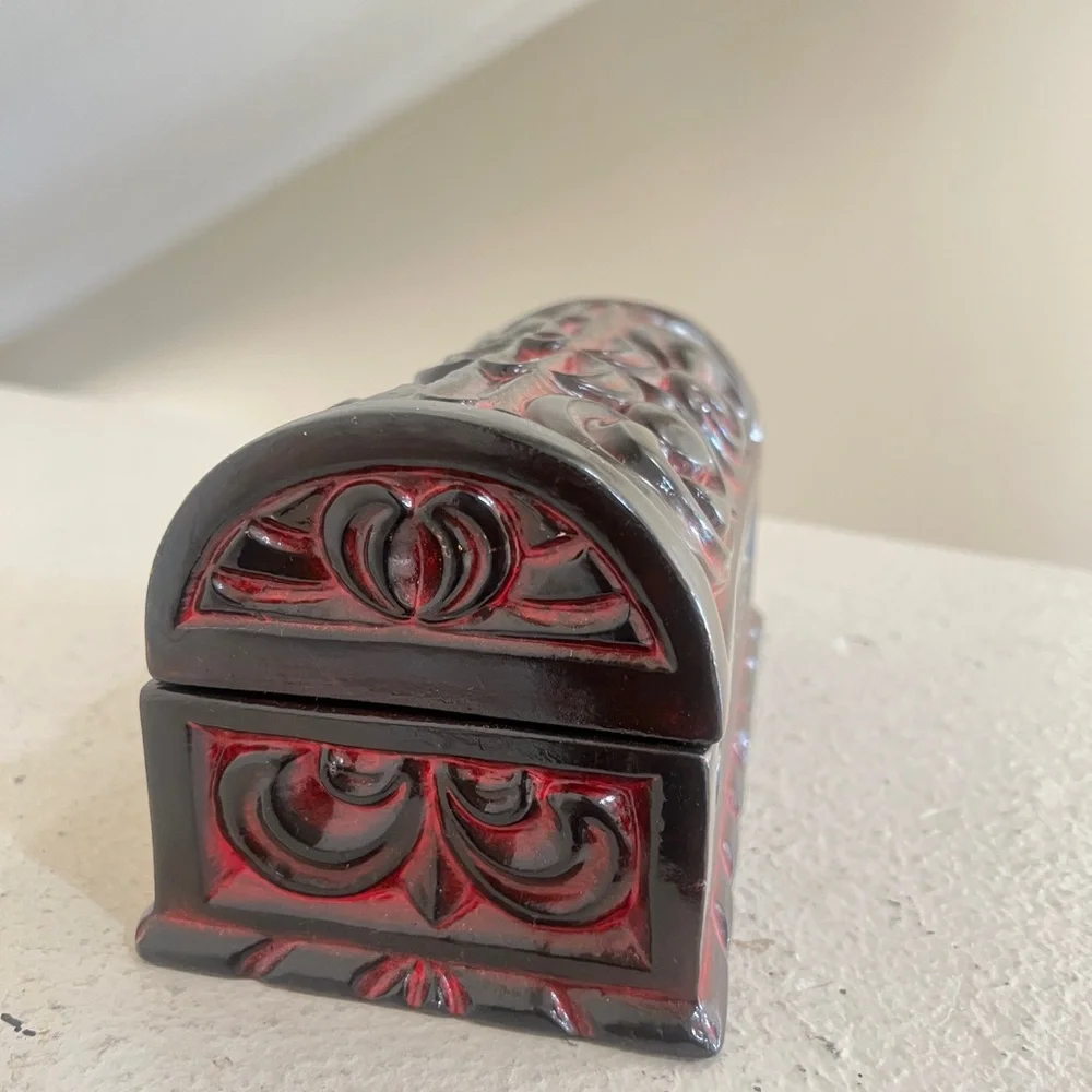 Vintage 1960s Hand Curved Decorative Box‎ Ceramic Jewelry Red Black Marked